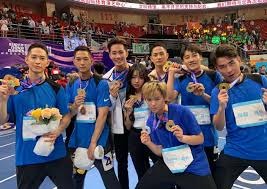 亚历克斯·罗德里奎兹完成 40-40 纪录，证明了游击手也能拥有超强力量